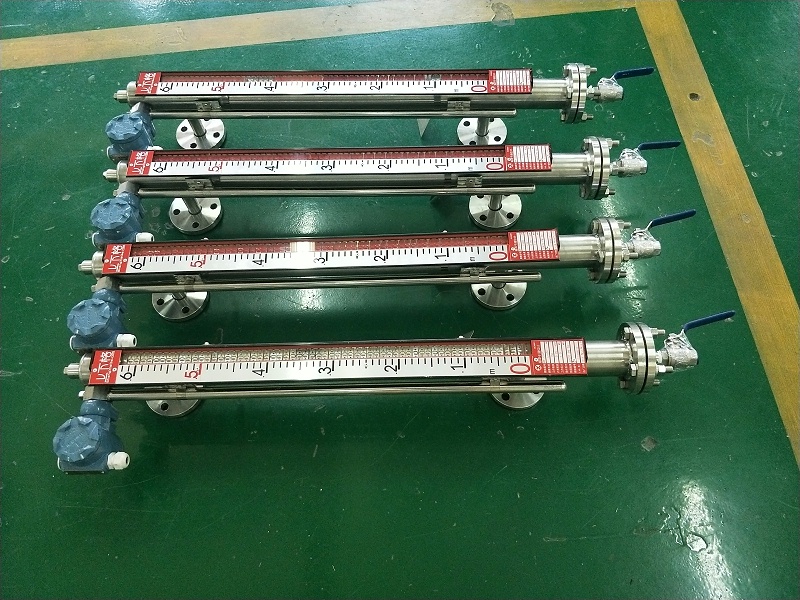 磁翻板液位計遠(yuǎn)傳變送器介紹及注意事項(xiàng) 磁翻板液位計